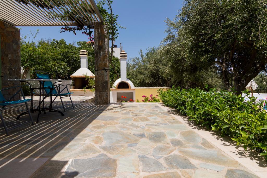 Athena Olive Grove & Estate Holiday home